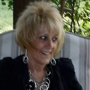 Meet your Posher, Pam